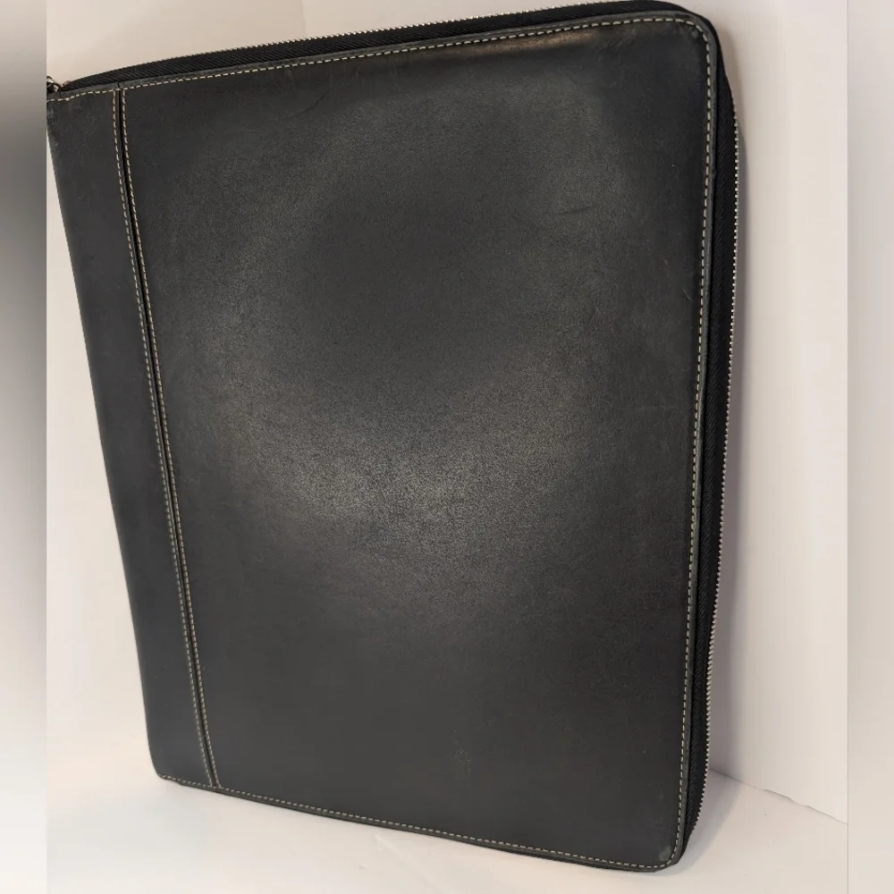 Vintage Coach Zip Up Leather Business Portfolio - Good Pre-owned Condition